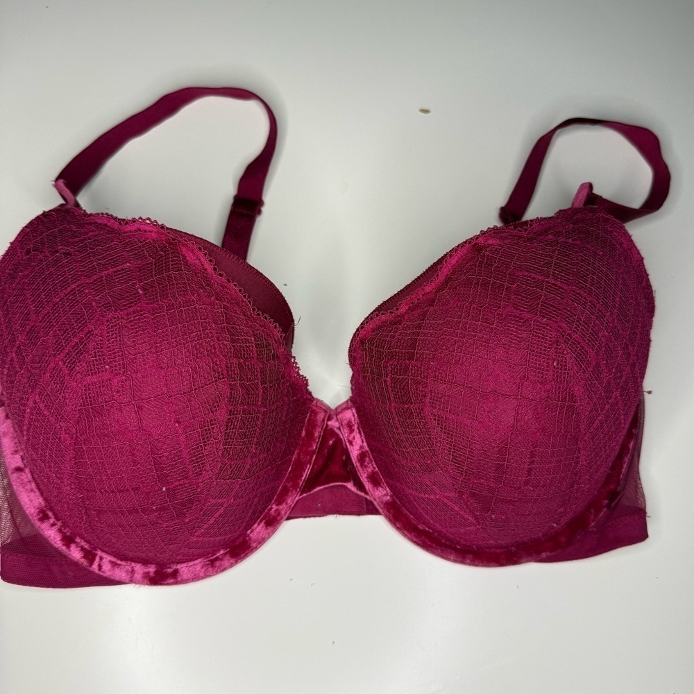 Victoria's Secret Raspberry Pink Lace Lined Demi Bra in Lace and Velvet 36DD GUC
